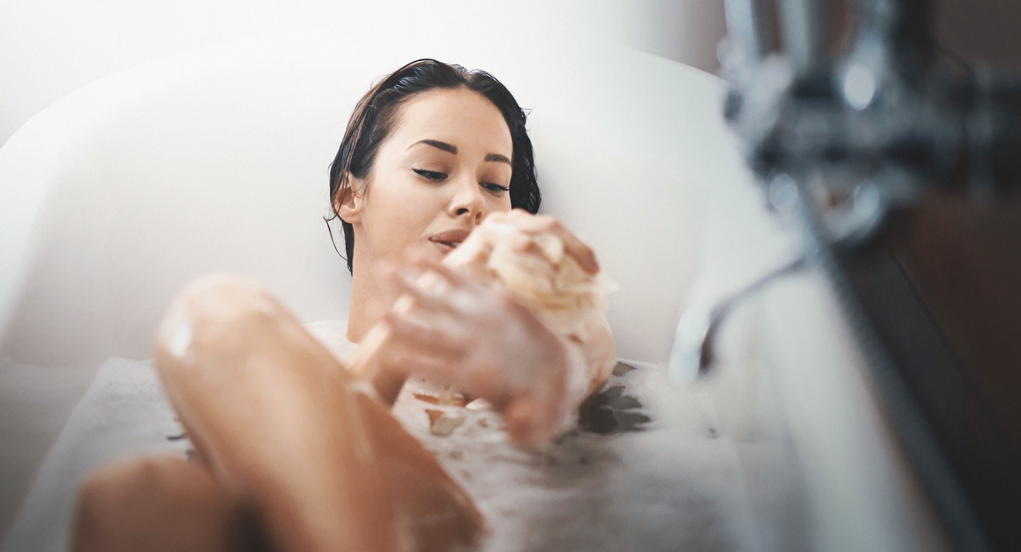 Rejuvenate Your Skin with HMP BT Restorative Botanical Body Wash!